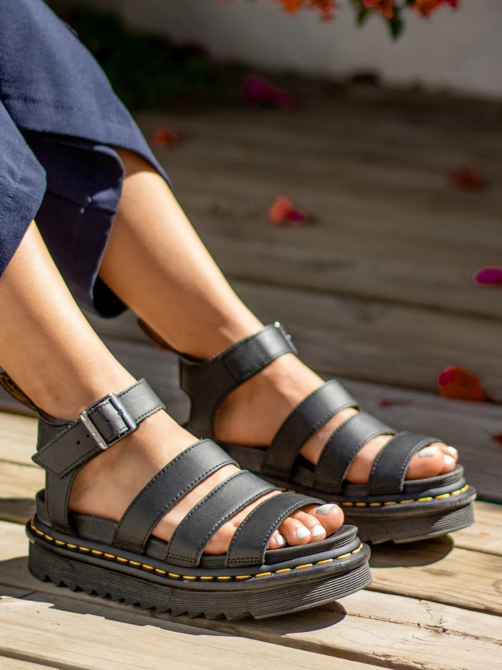 Dr. Martens Blaire Hydro Sandal Size 8